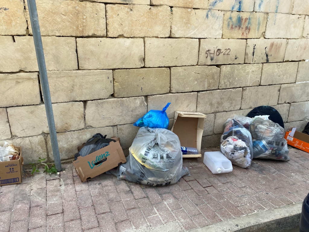 malta 4 1 | SPOLEG: Malta aneb odborná angličtina